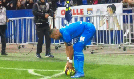 荷兰杯前瞻：威廉二世主场盼晋级，鹿特丹斯巴达欲终结尴尬（荷兰杯前瞻：威廉二世主场冲击晋级，鹿特丹斯巴达力求止颓）