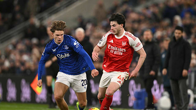 林良铭庆祝足协杯夺冠：冠军终归北京，国安是冠军！（林良铭欢庆足协杯封王：荣耀归京，国安登顶）