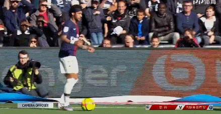 官方：阿尔及利亚中场奥亚尔受伤无缘非洲杯，阿卜戴利入替（阿尔及利亚官方：奥亚尔伤缺非洲杯，阿卜戴利递补入选）