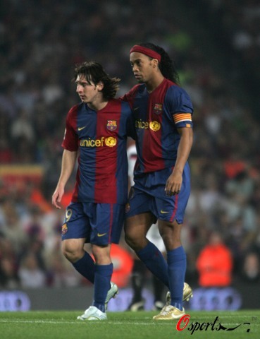 浙江队祝贺重庆铜梁龙与辽宁铁人成功冲超：2026中超见（浙江队恭贺重庆铜梁龙、辽宁铁人成功升超：2026中超相见）