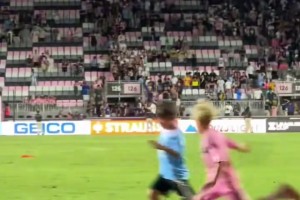 记者：艾纳维和科内排除韧带损伤，力争参加与那不勒斯榜首战（记者：艾纳维、科内无韧带伤，力争赶上对那不勒斯的榜首大战）