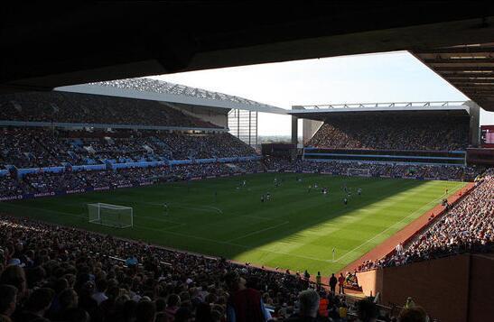 加图索：我为1-4的比分向意大利球迷道歉，下半场令人失望（加图索为1-4失利向意大利球迷道歉：下半场表现令人失望）