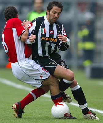 NBA常规赛战报：快船客场险胜雷霆,（NBA常规赛：快船客场惊险击败雷霆）