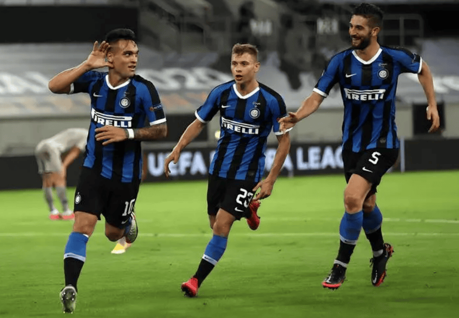 值得敬佩，凯拉特十名球迷远征近5000公里，在丹麦为球队助威（致敬！凯拉特十位球迷跨越近5000公里赴丹麦为球队呐喊）