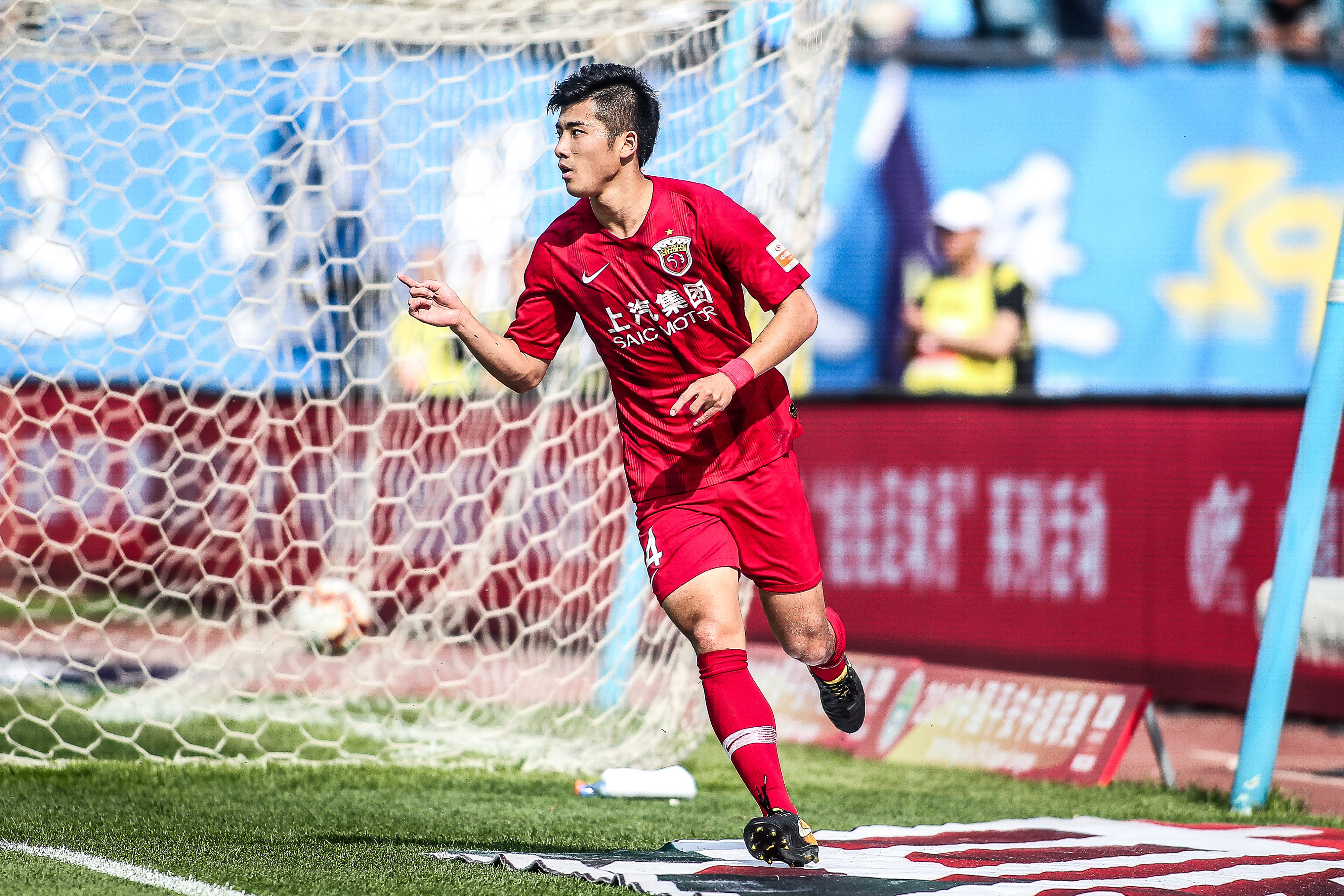 上海申花外援大发神威（上海申花外援大显神通）