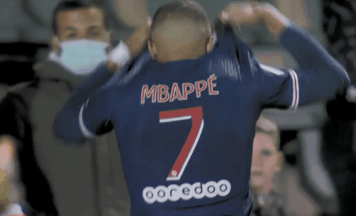 劳塔罗加盟国米后已对阵30支意甲球队破门，同期五大联赛最多（自加盟国米起，劳塔罗已对30支意甲球队进球，同期五大联赛居首）