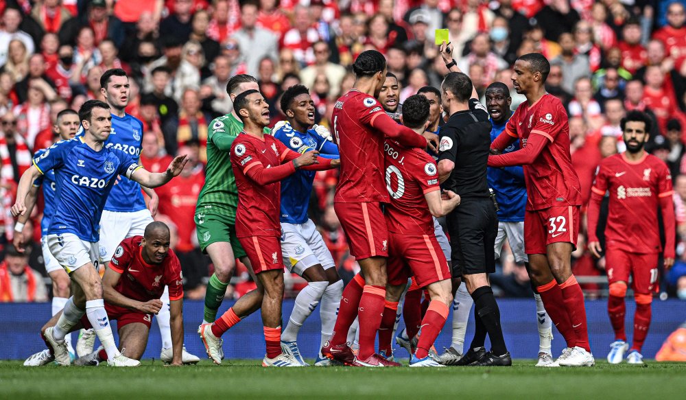 齐沃谈点球：这种接触在角球很常见，我会改变球员的应对思路（齐沃评点球：角球对抗司空见惯，我将调整球员的应对策略）