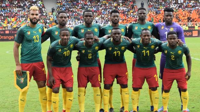 湖人詹姆斯关键封盖锁定胜局（詹姆斯致命封盖助湖人锁定胜利）